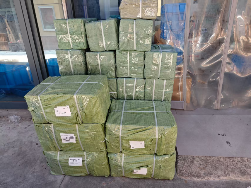 Hai lô hàng được gửi đi — Phần cứng tủ hướng tới Thái Lan và Trung Đông
